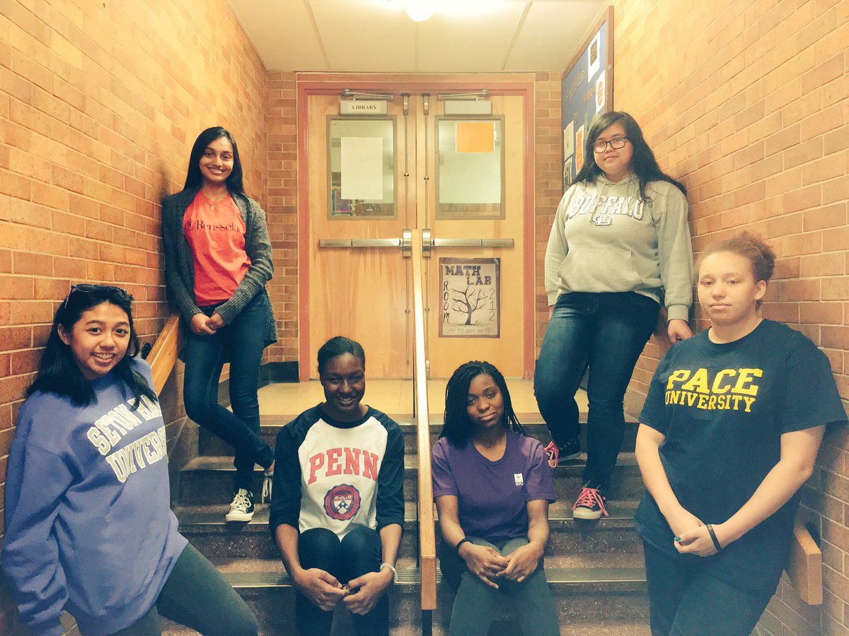 NFA_Class2016's tweet photo. North girls showing there college pride! 😊 #RPI #UBuffalo #PaceU #NYU #UPenn #SetonHall #Class2020 https://t.co/6skoNNNnxK