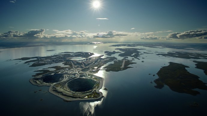 Outletminero's tweet photo. MINAS MAS GRANDES DEL MUNDO
Mina de diamantes Diavik, Territorios del Noroeste, #Canadá https://t.co/WcqrnjTf8k