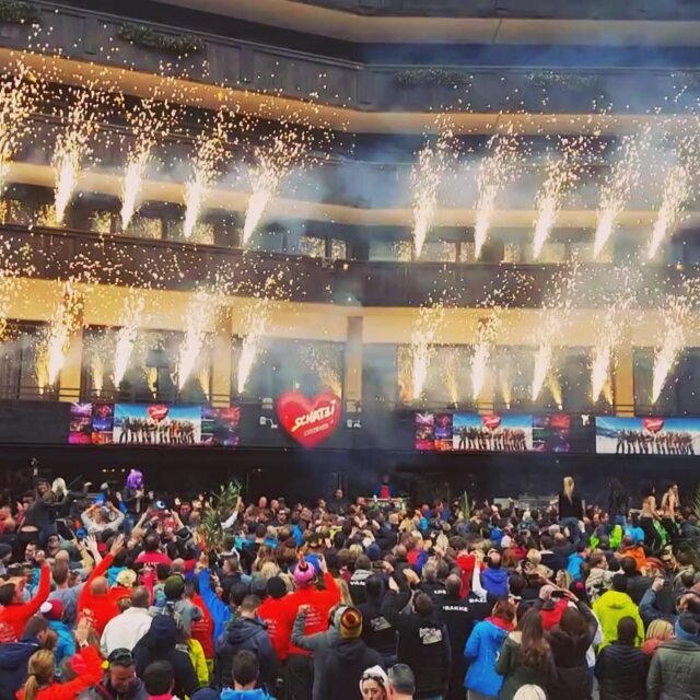 meininnsbruck's tweet photo. #top #finale #relaxifyoucan #apresski #ischgl #ischgl2016 #silvretta #amazing #spring #snow #ski #skiing #hangover … https://t.co/cfG5ZZRtG4