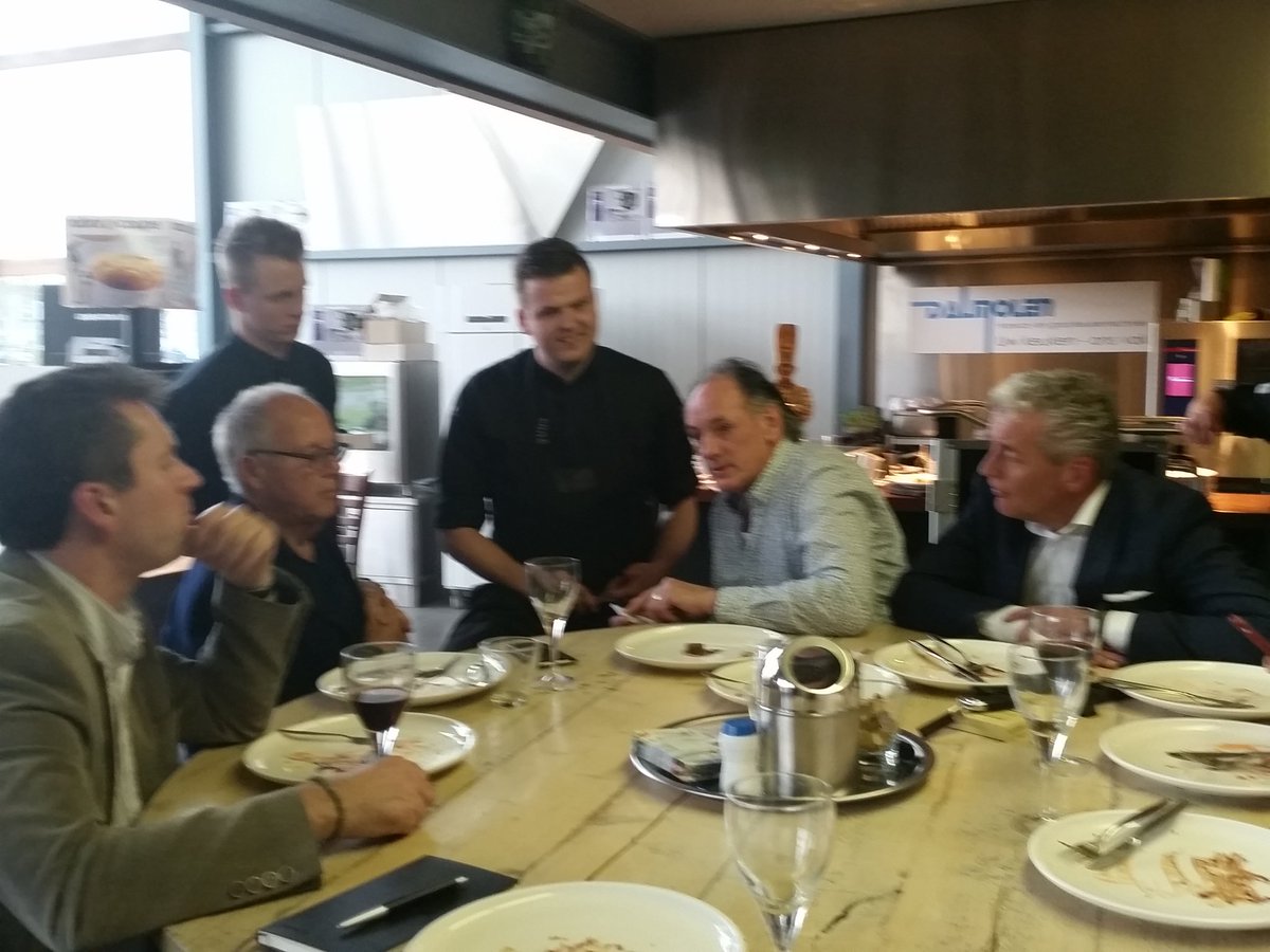 Evaluatie generale team en bestuur <a href="/BocuseNL/">Bocuse d'Or NL</a>. Wat n presentatie en wat n smaken, wat mij betreft door naar Lyon!