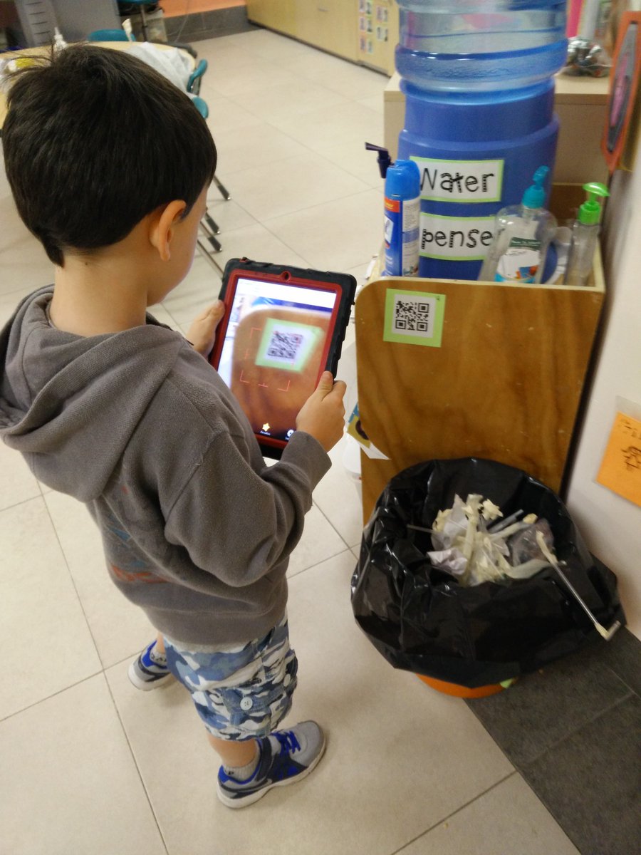MsAlbertina's tweet photo. QR code Scavenger Hunt! @ASFMTech #learningtotelltime https://t.co/TxUB5Uqfeh