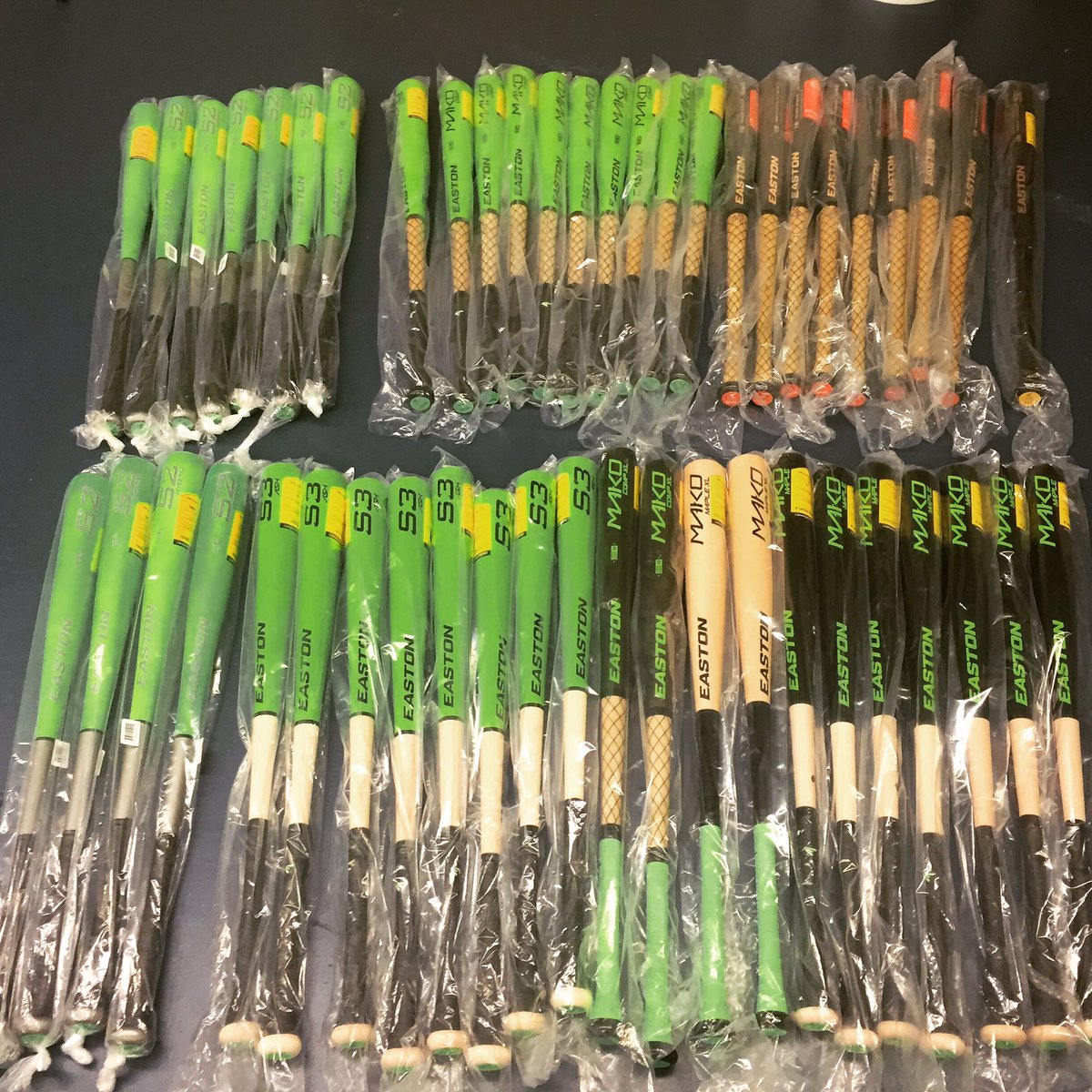 sactosportscntr's tweet photo. Bats are in for our Easton Cats Summer Teams...@Easton_Baseball https://t.co/hsfWOpLlmq