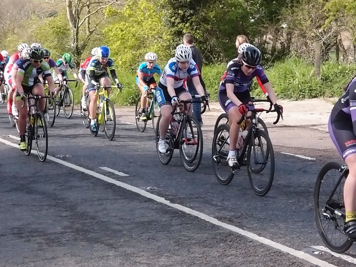 TeamVision_IL's tweet photo. @MaddieGammons 3rd overall in the sprint competition! #SprintFest #thisgirlcanuk #womanscycling #high5fulled https://t.co/T2VAk3miFE