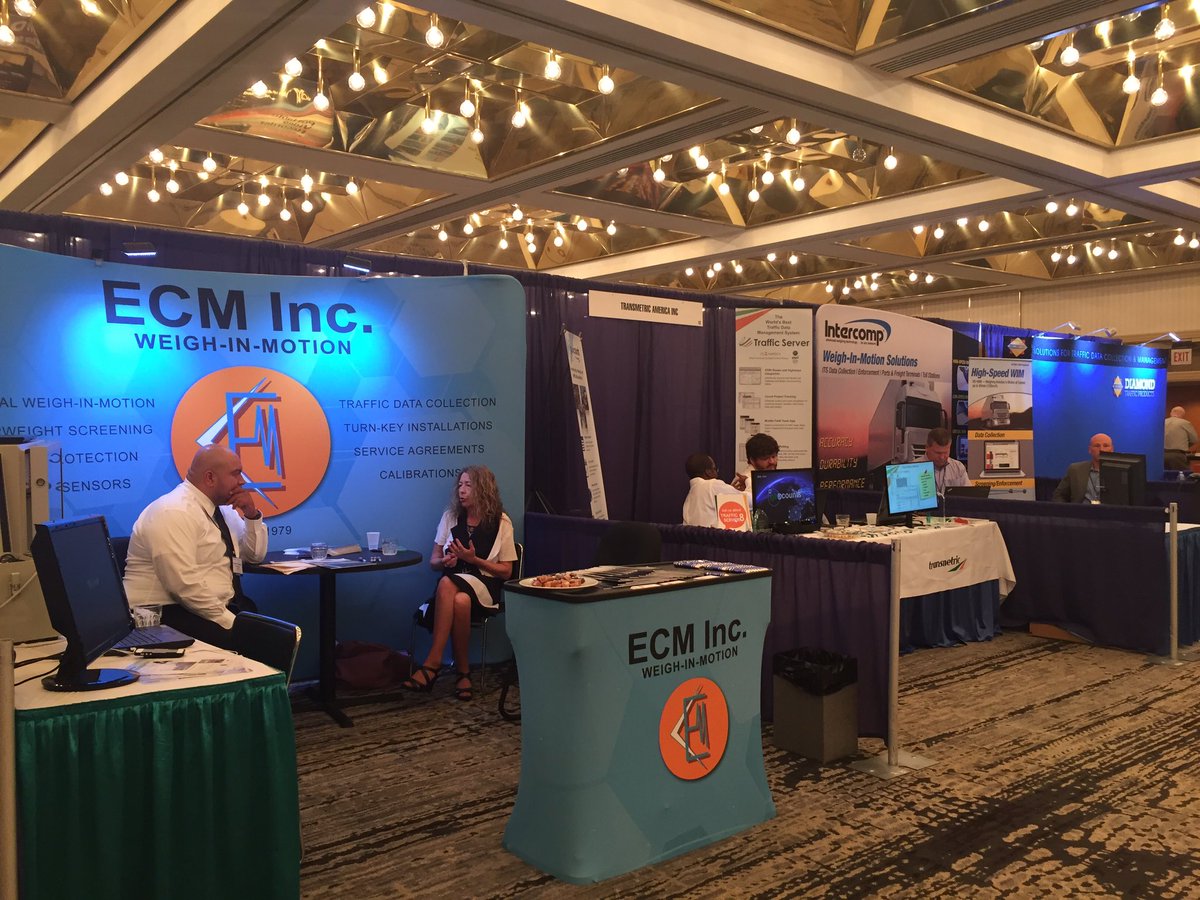 MQLe84's tweet photo. A second day at the #NATMEC Exhibits.Each vendor brought the coolest projects of new traffic data tools to Exhibits. https://t.co/yGVYI4Tnqo