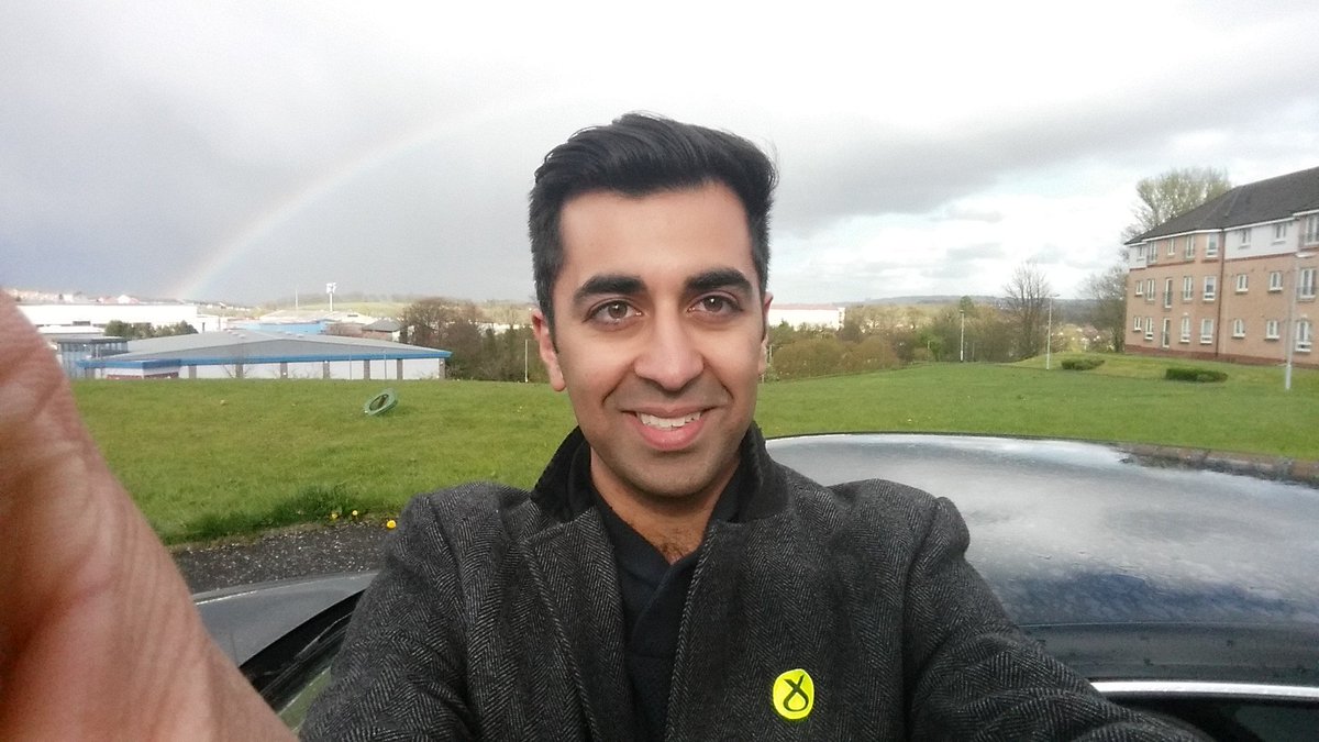 HumzaYousaf's tweet image. Thanks to great team for a good jump and shout session in Parkholm and Parkmeadow - got a rainbow! #HumzaForPollok