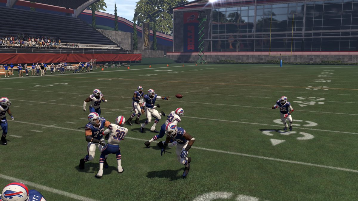 BotdsBuffBills's tweet photo. Cam Newton getting work in #PS4share https://t.co/0cOg9nb5ZX