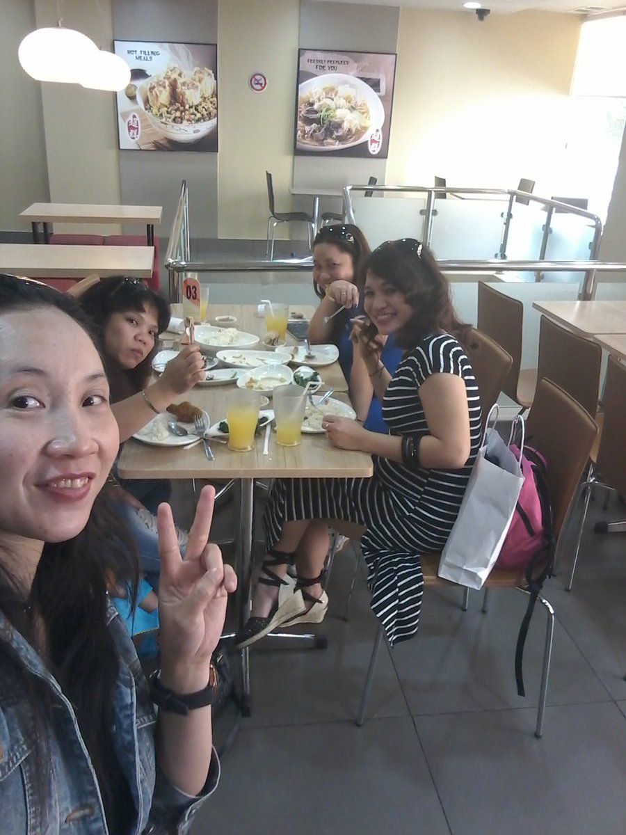 vanienay's tweet photo. We always love and support tomiho
5th meet up tomiho kuwait group
At chowking salmiya 

GT MIHO CompleteOurTuesday https://t.co/v9c0JqHrFs