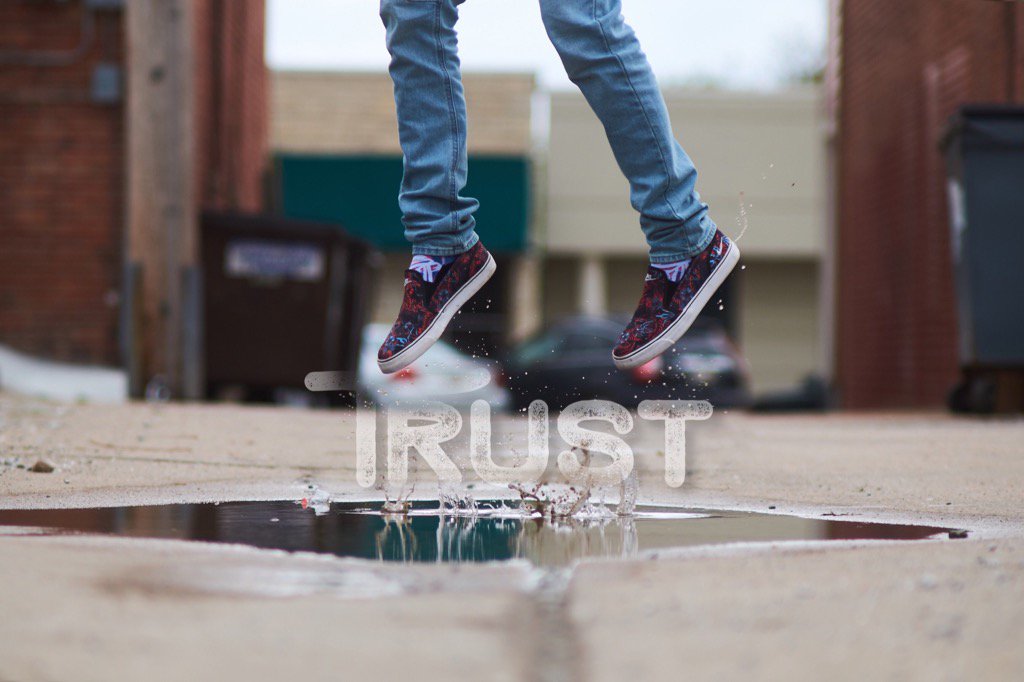 Itsdoublejj's tweet photo. @barnumichael Just a reminder 😊 #TRUST2016 https://t.co/2Xe9rOifSB