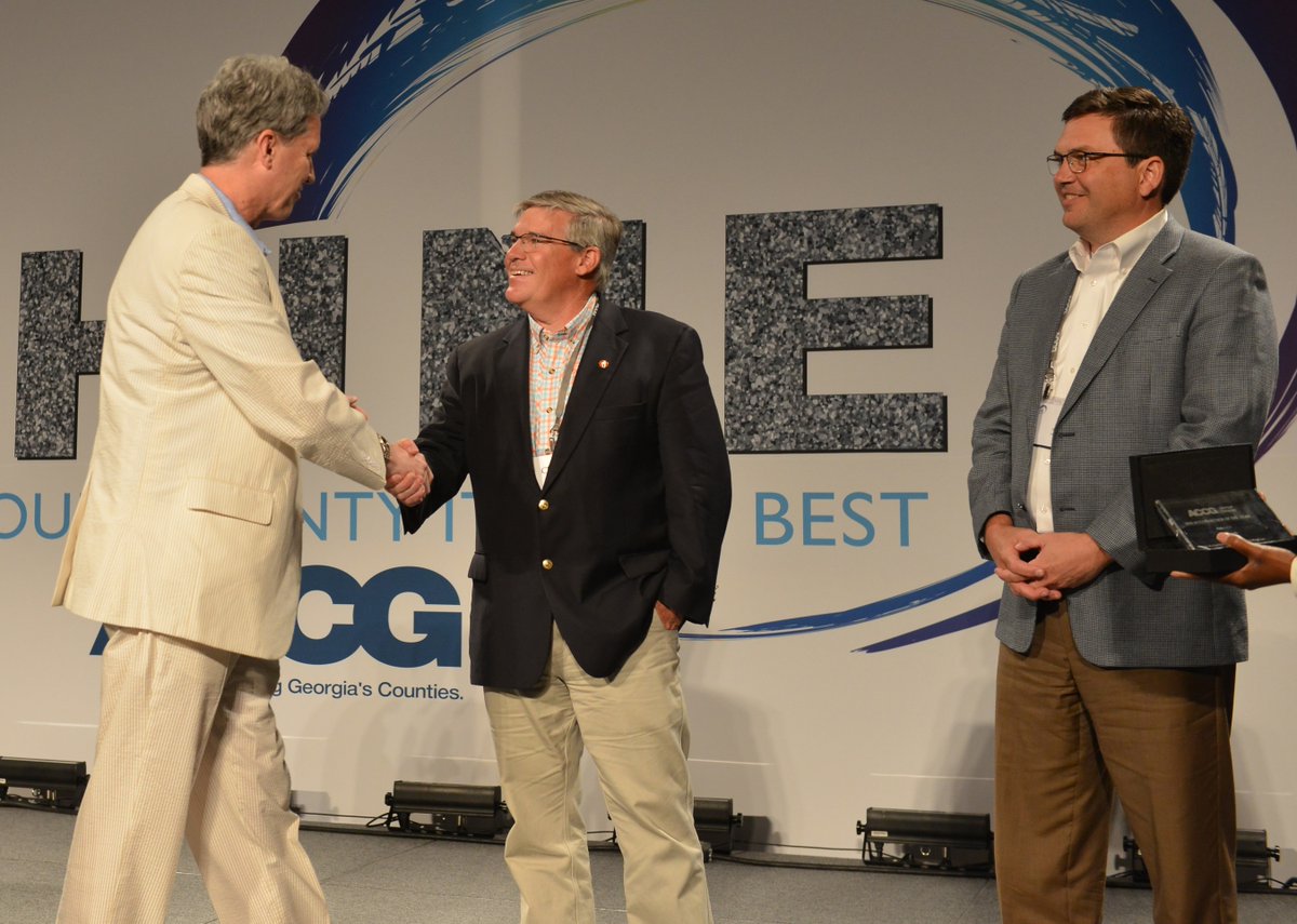 GasSouth's tweet photo. We were honored to receive the ACCG Partner of the Year award @ the annual conf. Thank you @GACounty! #GACountyShine https://t.co/j0jCgTOjtq