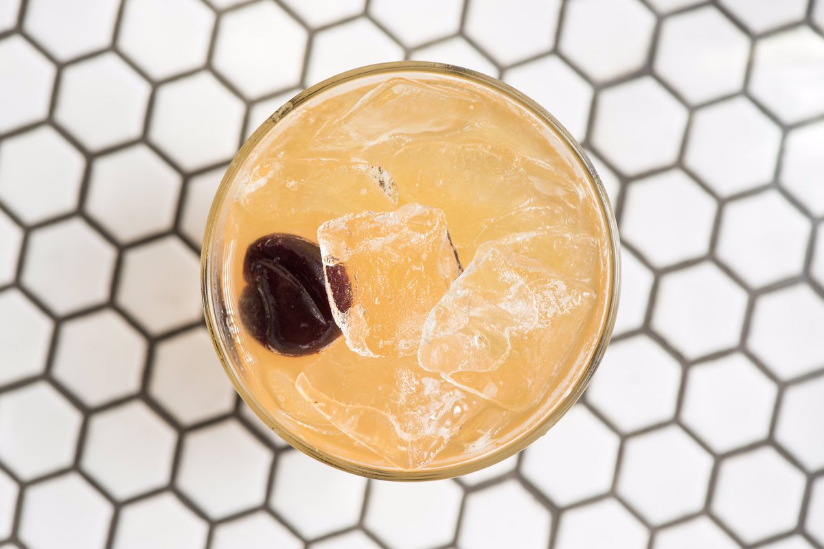 growlermag's tweet photo. Some cocktails will never go out of style. The amaretto stone sour is one such beverage. https://t.co/fX6baa0GBM https://t.co/6OLXcqShMo