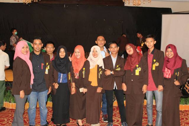 ikmakperpb's tweet photo. Bersama IKM akper PB bari bangkitkan kreatifitas mu, https://t.co/oXjtDiOjyr