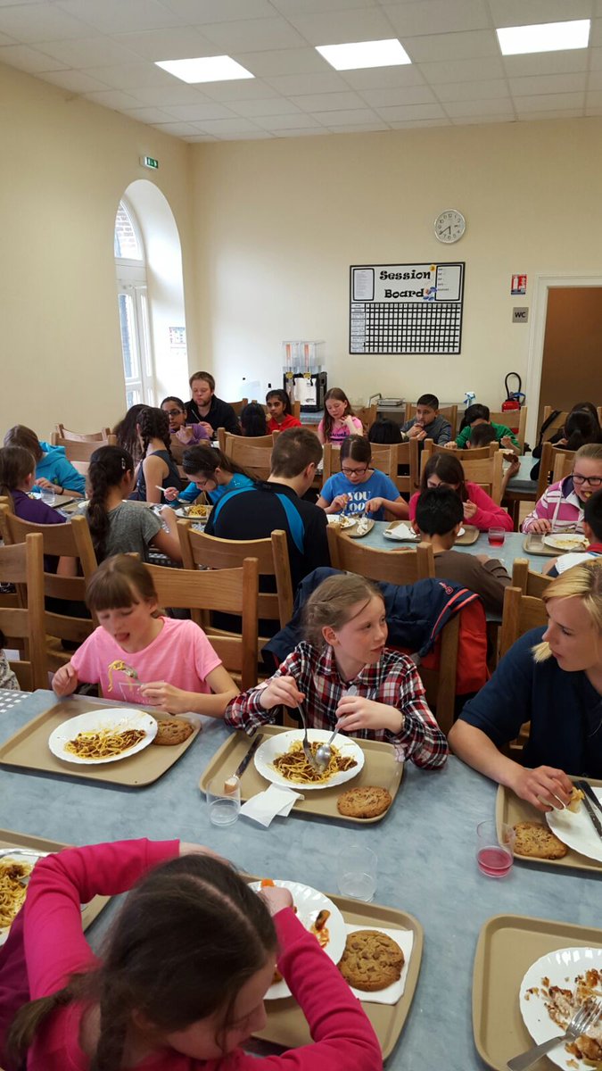 DHS_PrimaryHead's tweet photo. Tucking into a meal before the games begin https://t.co/CZcRFQOh0F