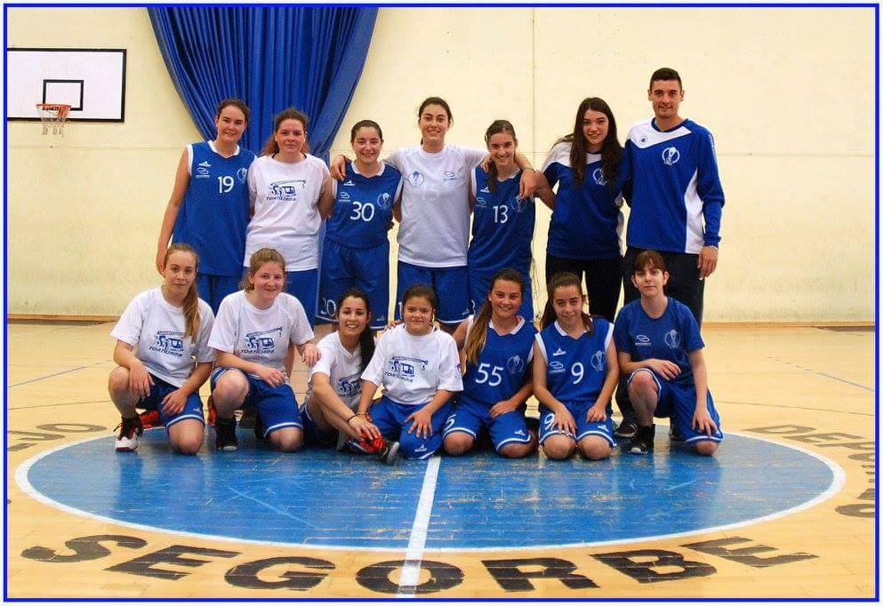 CbSegorbe's tweet photo. El sábado lo pasamos muy bien. La #escuela del #CBSegorbe sigue creciendo. ¡¡Son el #futuro!! https://t.co/KYOfxcxsTy