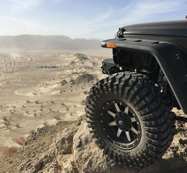 Nichols_DCJR's tweet photo. Be strong because you know your weaknesses. #MondayMotivation #Jeep https://t.co/6gUDtP0gGi