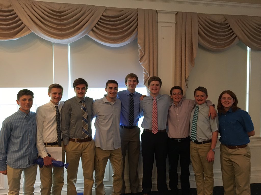 DwestSwim's tweet photo. A record season for our boys, even though it may be for most losses, they still win the best looking team award😩🔥 https://t.co/qeh8oDYOxM