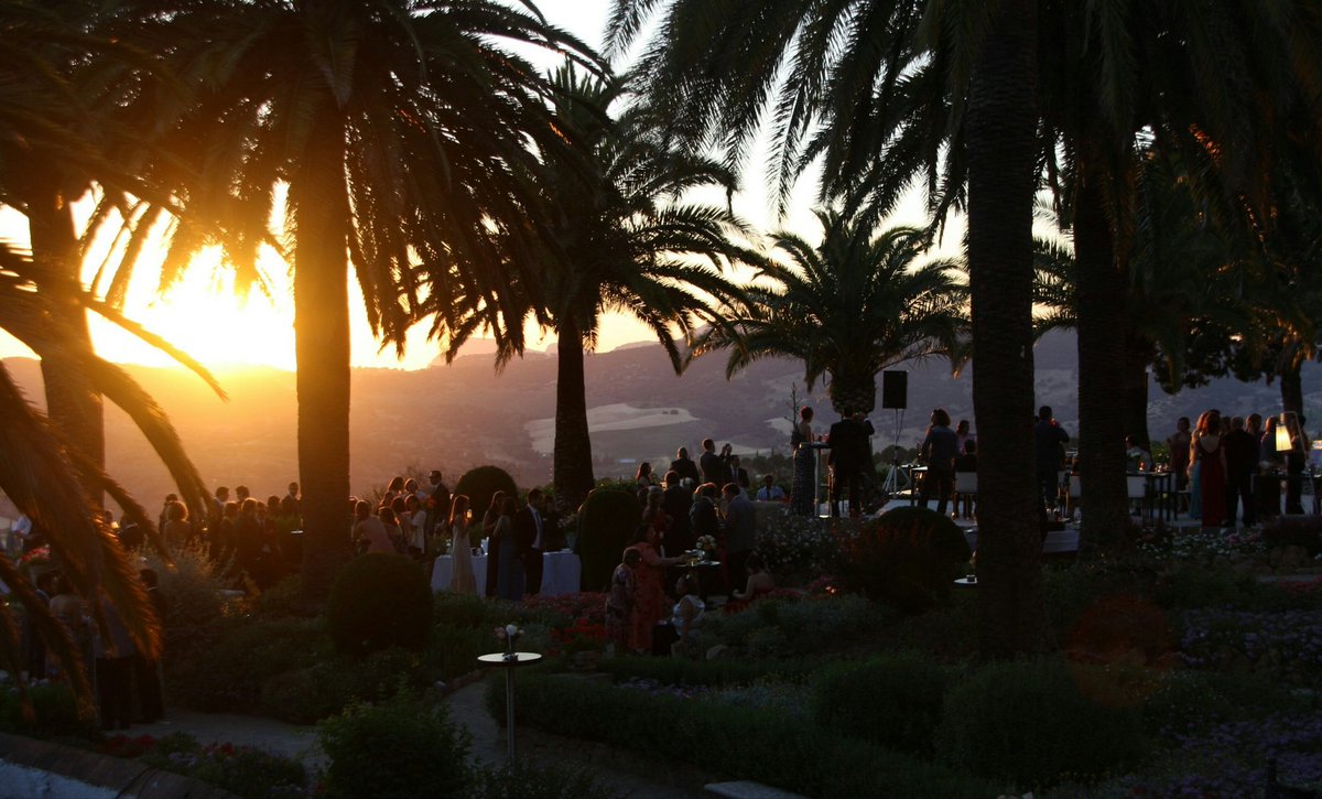 AzaharRonda's tweet photo. Celebra tus eventos en un lugar con encanto y magia @hcrvronda #ILoveAzahar #Ronda #Atardecer # https://t.co/RCiRqkv5rQ