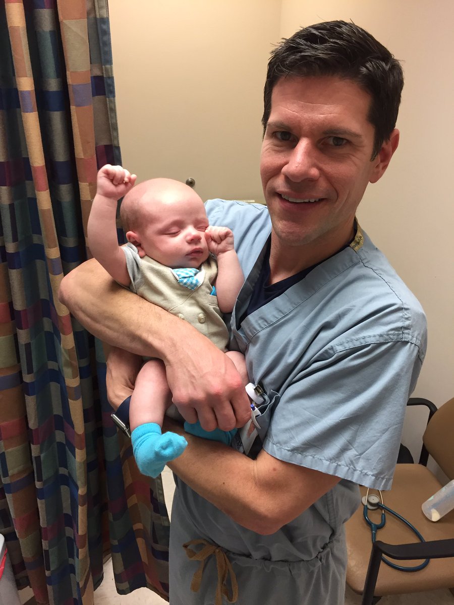 AregularM0m's tweet photo. Raise your hand if you think @PaulduTreil is the best OB ever! π #ForReal #TouroBaby https://t.co/r3DG9PuGAh