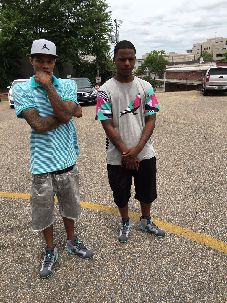 COC_BOOBOO's tweet photo. #CMB #COC WE ALL WE GOT #RIPMURK #RIPMIKEMIKE @_ANTANT -#CEOs 💸💸💸💸 https://t.co/VVrGo6UWYB