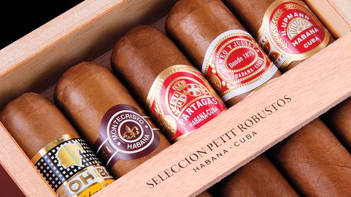 CigarAficMag's tweet photo. #Cuba: Leaders of #Cuban #cigar industy talk long-term strategy for the U.S. market: https://t.co/5CdS8eHt70 https://t.co/wiahNH1e1u