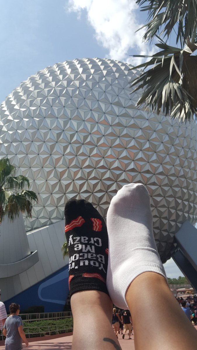 KellyGigs's tweet photo. #RockASockMonday #vaca #disneywithfriends #Epcot #sockpicoftheyear #LOL @itsatrickler @KaraTriola https://t.co/ysa3NfQn4e