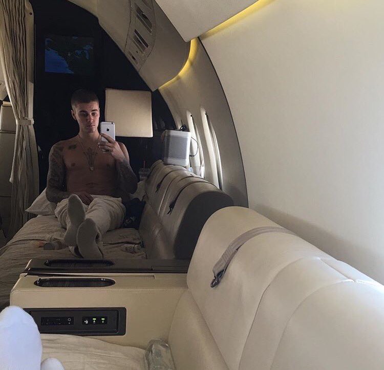 ️ (@itsjaybiebz) on Twitter photo 