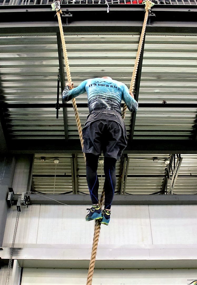 GrittyKitties's tweet photo. Thank you to @ocrstrong for the great prize -my own Manila 10' -1" climbing rope! #ocr #mudrunguide #ocrstrong #fab https://t.co/p7wRpotIoB