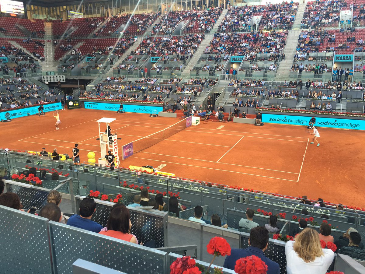 Dani_Mezquita's tweet photo. @GarbiMuguruza En esta pista también he jugado yo 😝   Verdad @i_jofre ? https://t.co/y2U3ghjC1T
