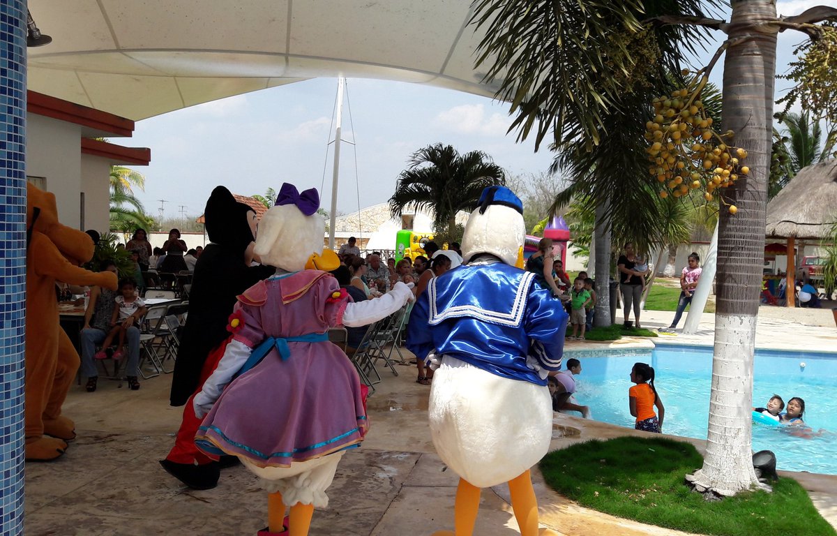 spapirifacttik's tweet photo. Opciones variadas de diversión con #SpapirifacttikShow, informes al ☎ 2855111 y al ��� 9992801747. https://t.co/9XvHNjfhcg