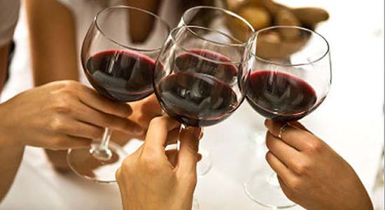 Feliz Dia del trabajador con Don Tony Perez Wines!! #wine #cheers #DTPwines #winelovers #loveDTPwines #redwine