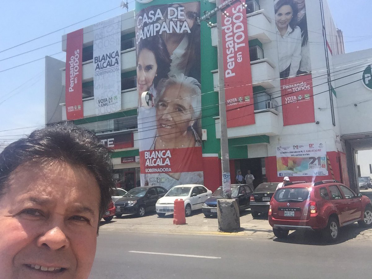 Juandediosbravo's tweet photo. Aquí nos vemos a partir de mañana. Tengan la seguridad que @SoyBlancaAlcala será nuestra primera Gobernadora! 😃👍🏻 https://t.co/07Q5z1GcRC