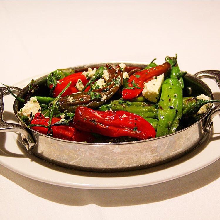 skinnytable's tweet photo. Shishito Peppers @ChicagoCut #SkinnyTable Approved! https://t.co/Oi0YyHvdMn https://t.co/0VmVGha5RS