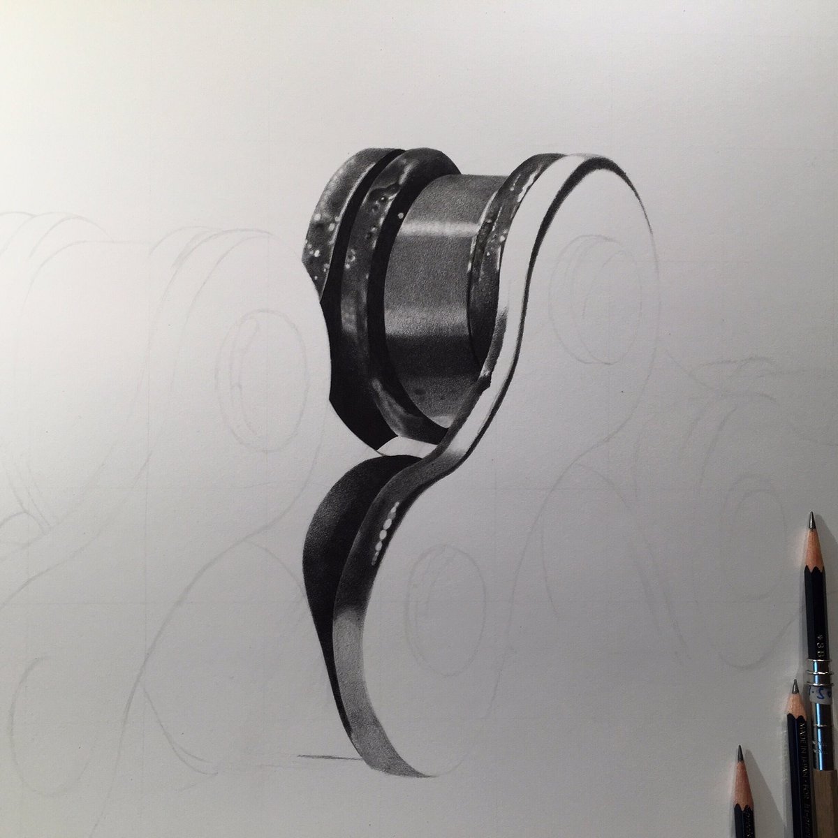 pillharrier's tweet photo. Latest progress #mtbart #pencil #photorealism #tombow #chainlink https://t.co/r5itGKIFIN