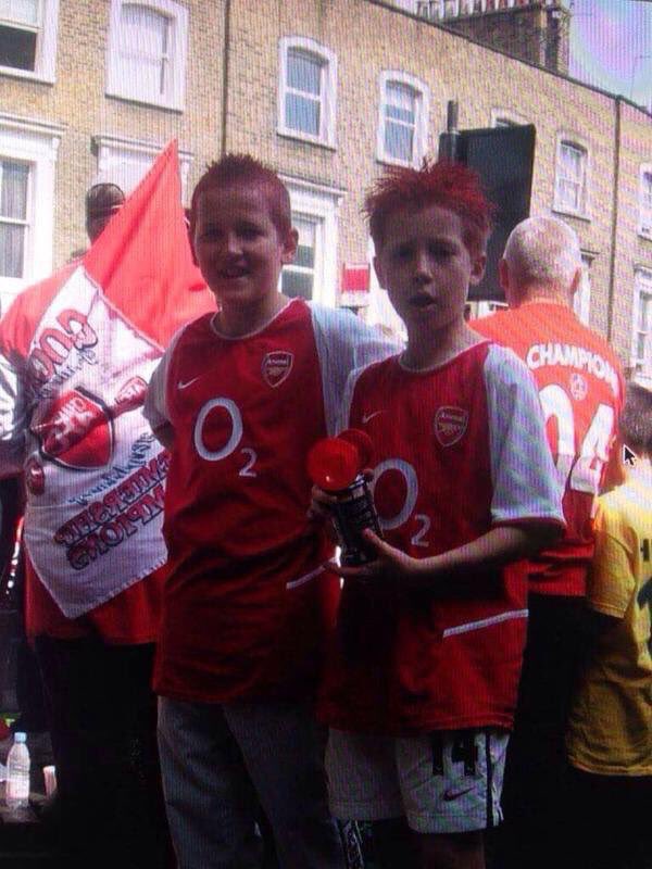 Nowfootball's tweet photo. Harry Kane celebrating Arsenal winning the league at White Hart Lane in 2004. https://t.co/PO0z9aGx39