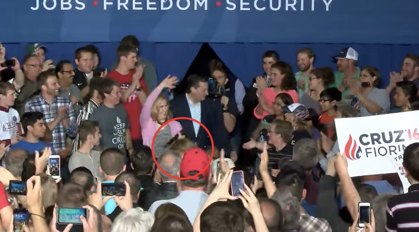 Ouch! Carly Fiorina fall down VIDEO