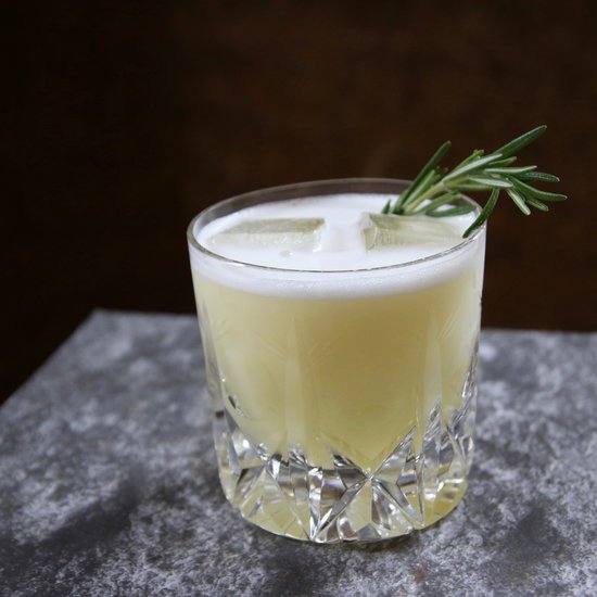 foodandwine's tweet image. 3 tequila drinks that aren&apos;t margaritas. #FWx fandw.me/1Tqqm6O