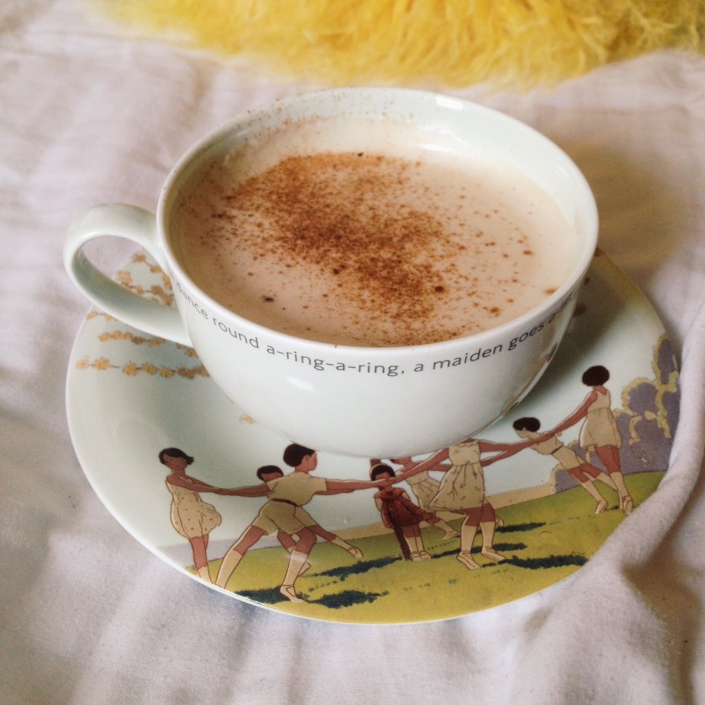 promisebeth's tweet photo. all my camera roll is at the moment is pictures of hot drinks. I've become THAT kind of girl (and I love it) https://t.co/8Q7WmoVXuy