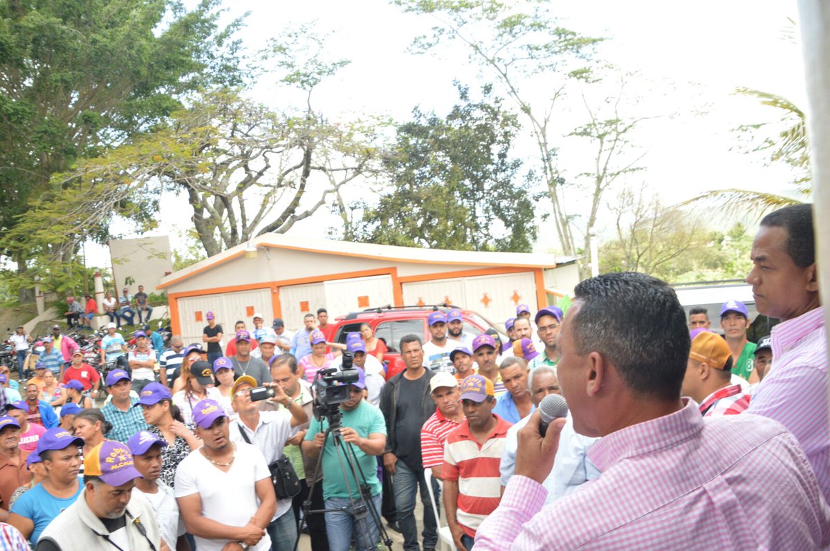 JCesarValentin's tweet photo. Extraordinario encuentro de apoyo de la comunidad de la #LasPlacetas, #Sajoma. #SajomaConValentin #VamosPorMás https://t.co/LbiFYwOugx