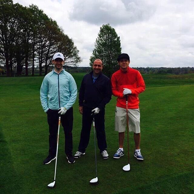 1DreamWork's tweet photo. Jeremy Hewitt publicó estas fotos viejas de Niall junto con amigos en su cuenta de IG🏌

Malik🍷 https://t.co/kCuRRIU6UV