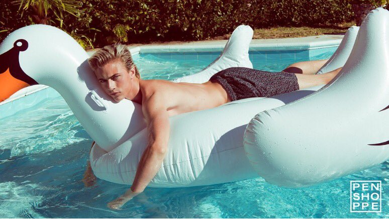 mariabkl1's tweet photo. When you get jealous of a plastic swan😞 @luckybsmith love ya baby https://t.co/p6Sk0jUOaD
