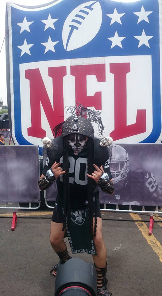 giovanni26or's tweet photo. @nflmx @NFL @RAIDERS @RaidersMX @RaidersMexico @RaiderNationMX #RAIDERAZTECA #raidersenmexico R4L!! JUST WIN BABY!! https://t.co/a8j1qzJzqF