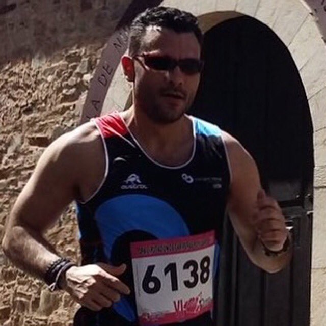 JavierdelAmo's tweet photo. XXX Carrera del Salvador de La Bañeza de la Copa Diputación. Team @escuelasInt #arosazules #intelligentinterval https://t.co/CWqIGzhYlH