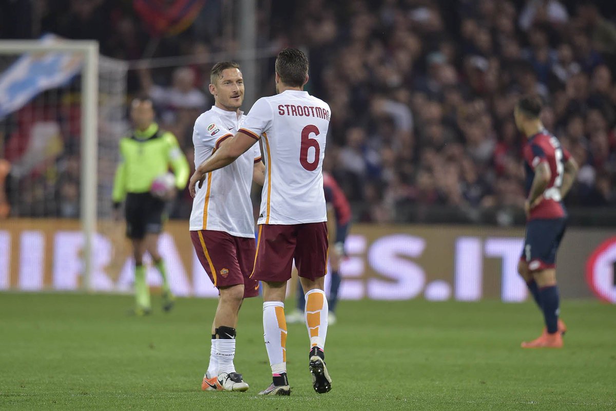 #Totti: "Sebuah kemenangan bagi <a href="/Kevin_strootman/">Kevin Strootman</a>, seorang pria sejati dan juara sejati." #ASRoma