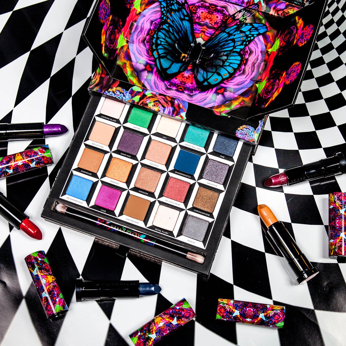 UrbanDecay's tweet photo. Who got their hands on our new Alice Through The Looking Glass collection? Show us your looks with #UDinWonderland! https://t.co/2mmiYwePtm