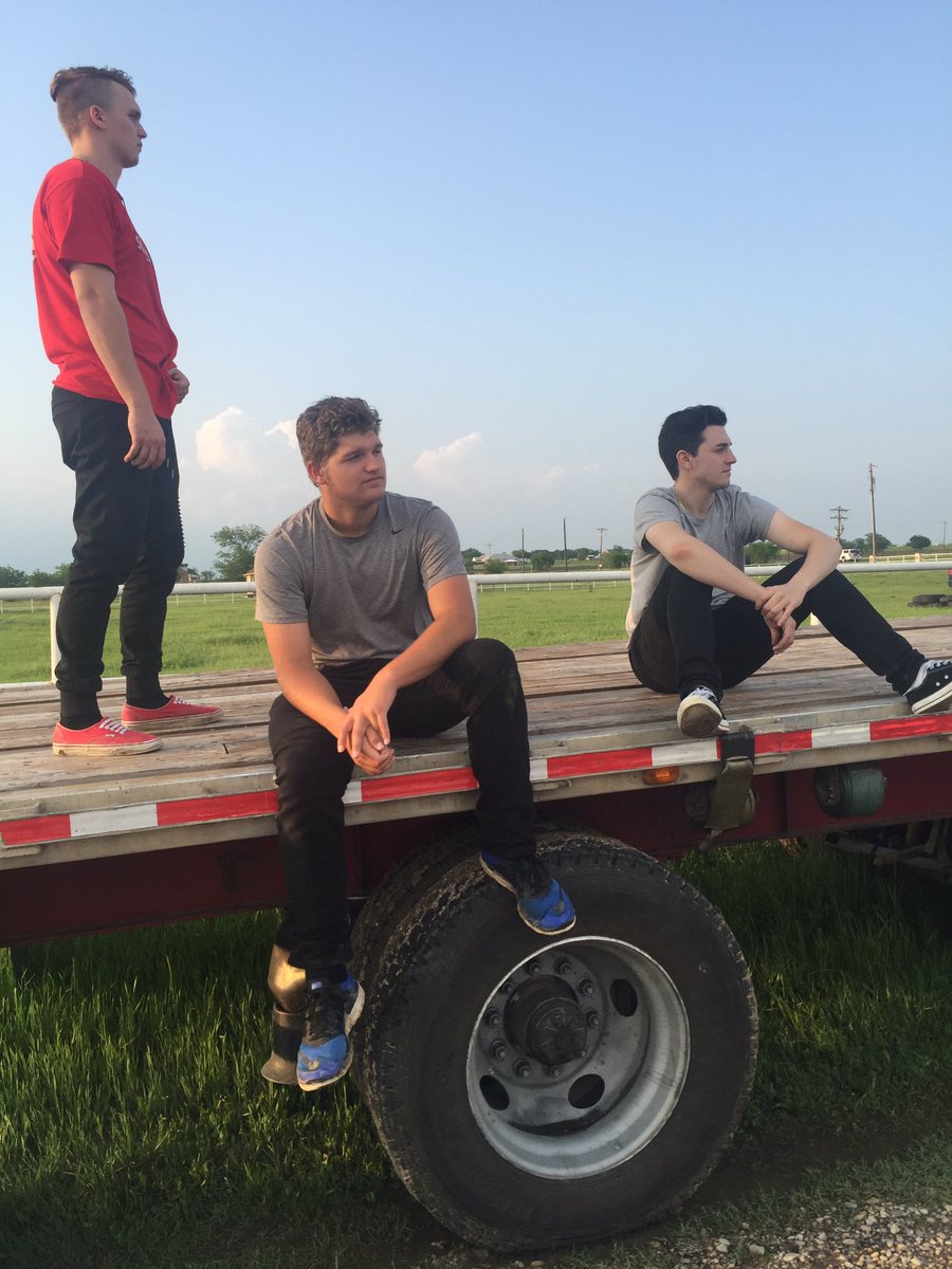 Floatahh's tweet photo. #RegardlessFest PT.2 https://t.co/oD0dQgllgS