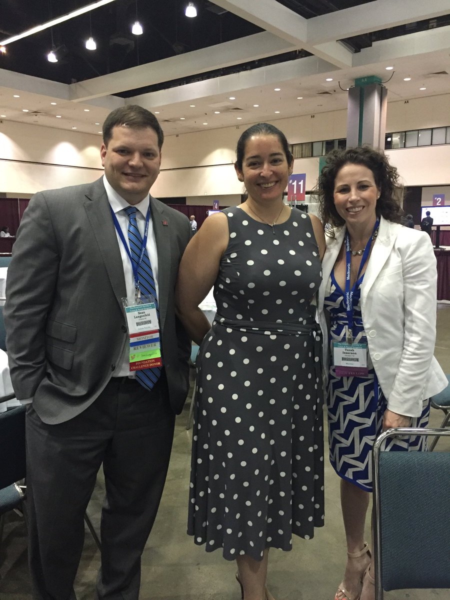 DrRutan's tweet photo. Great to catch up with my fellow Fellows.  #ASCRS16 #ASCRShunt https://t.co/WeOjDtPga9