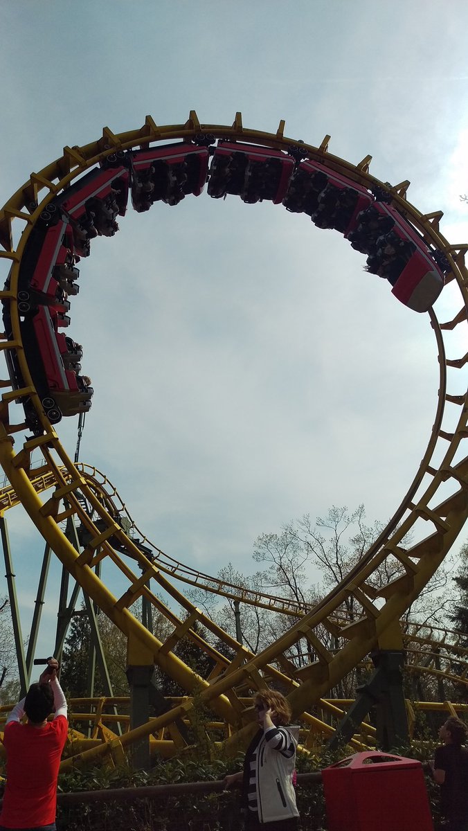 <a href="/Avonturenpark/">Avonturenpark</a> Vandaag mooie dag gehad , naast excuses lunch voor 5 personen + goed weer. Dank!  @HellendoornRSS