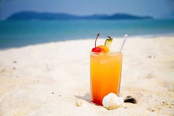 explore_beyond's tweet image. Is it #5deMayo yet? 🏖🍤 #cancun #Mexico #travelblogger #adventure #escape #explore #letsgo