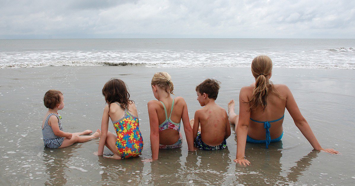 The 11 Ultimate Beach Hacks Every Parent Needs to Know #momhack buff.ly/1Xkgcbm