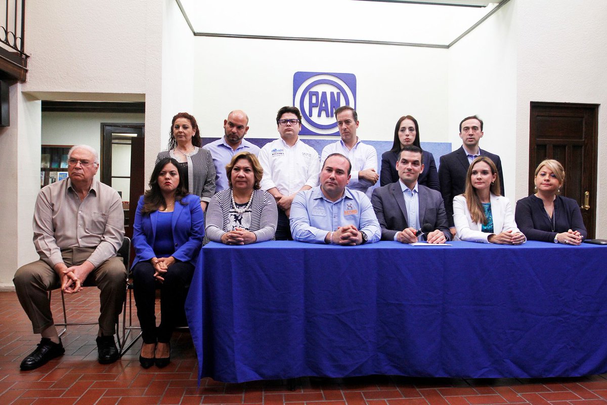 PANNLMX's tweet photo. Vamos por periodo extraordinario para rechazar cuentas públicas de Medina y Margarita. @diputadosPANNL https://t.co/afqrZWFT98