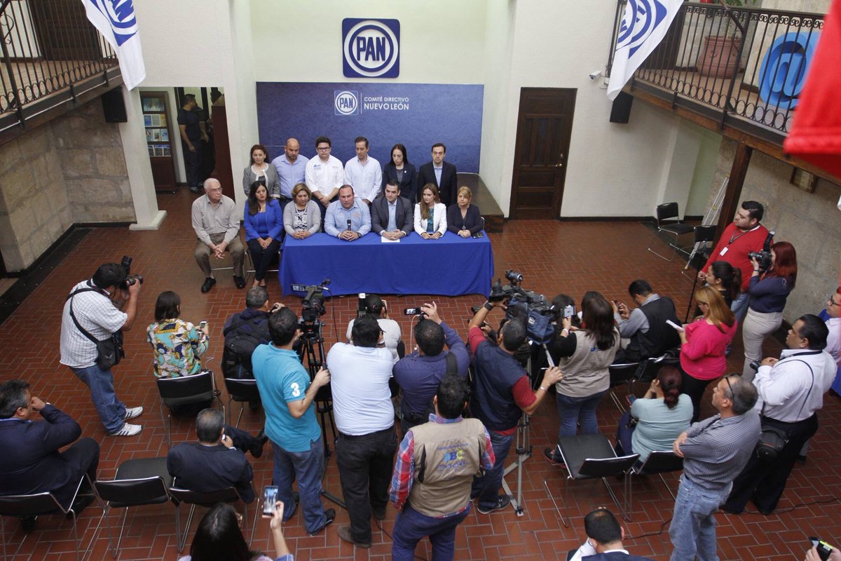 PANNLMX's tweet photo. Vamos por periodo extraordinario para rechazar cuentas públicas de Medina y Margarita. @diputadosPANNL https://t.co/afqrZWFT98
